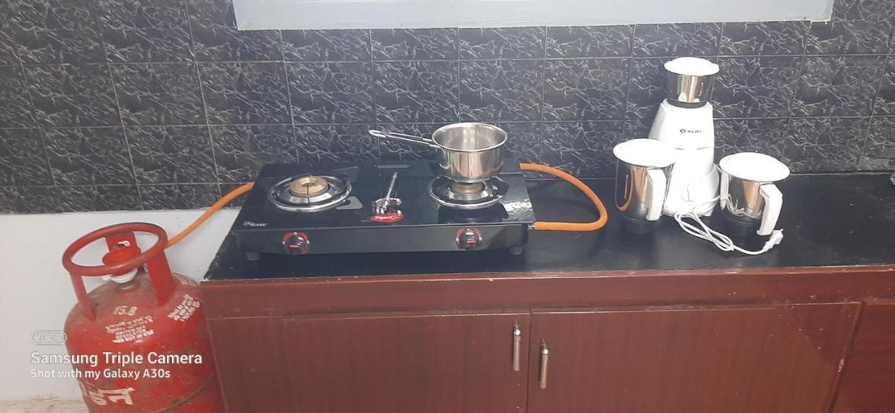 Madura Homestay - Gorgeous Home With 2Bhk 5 Minutes From Nh44 Madurai Eksteriør billede