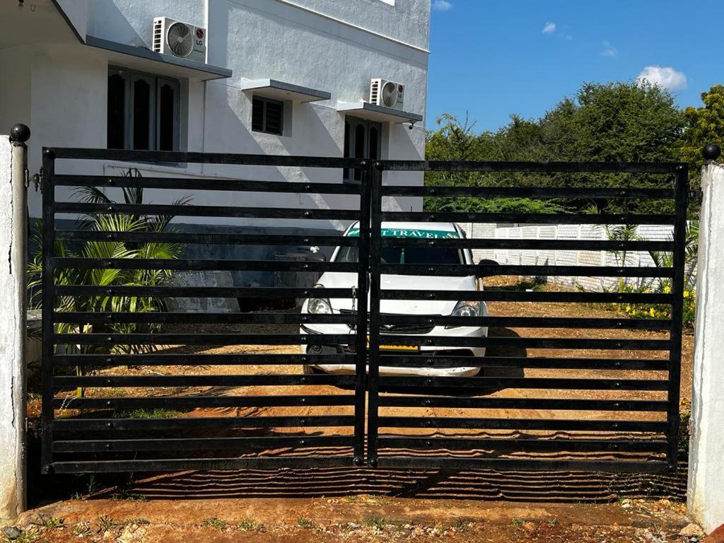 Madura Homestay - Gorgeous Home With 2Bhk 5 Minutes From Nh44 Madurai Eksteriør billede